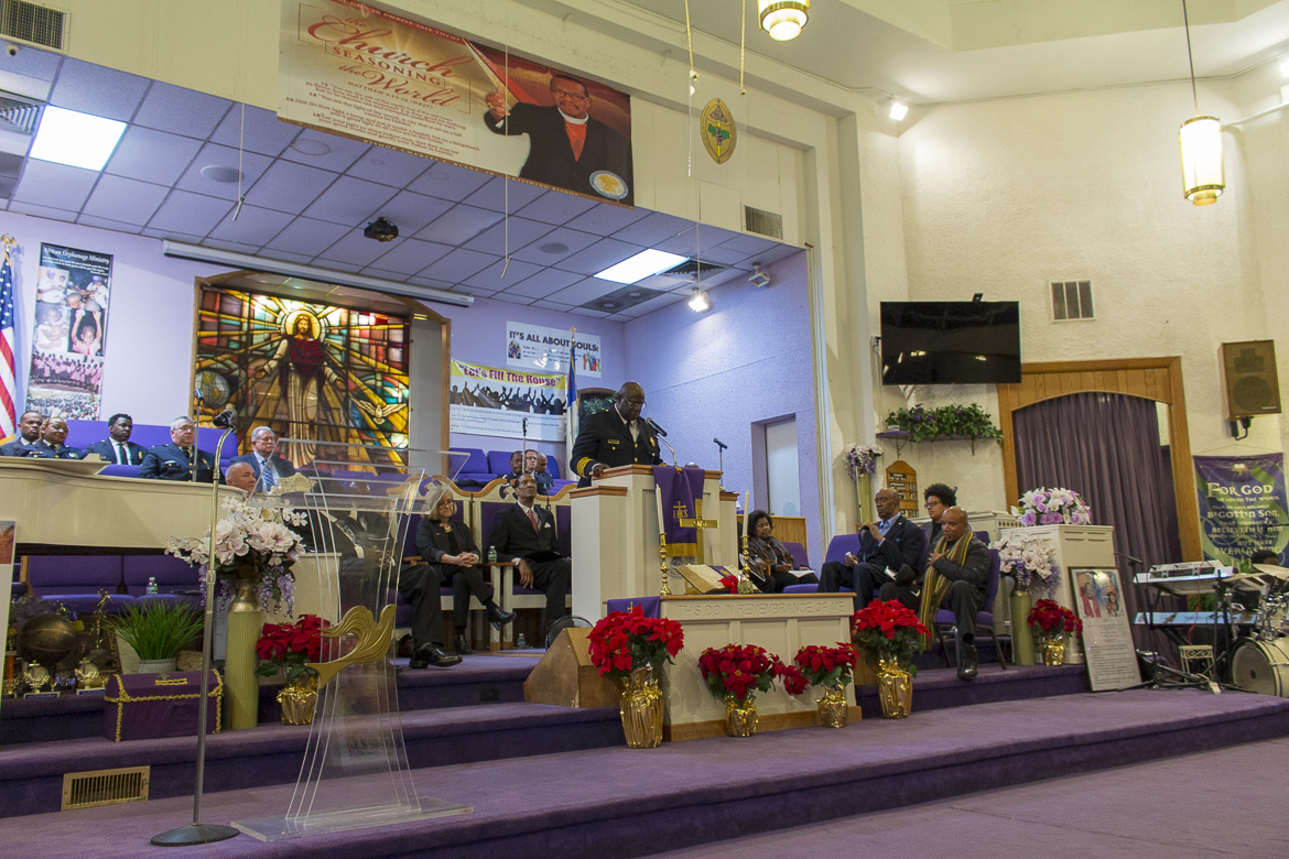 Photo from the December 31, 2018 candlelight service commemorating those who lost their lives to violence in 2018, held at Williams Temple COGIC in St. Louis.