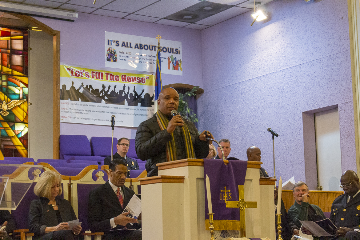 Photo from the December 31, 2018 candlelight service commemorating those who lost their lives to violence in 2018, held at Williams Temple COGIC in St. Louis.