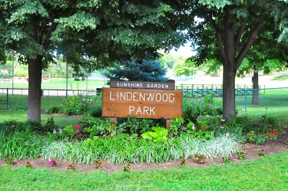 Lindenwood Park sign