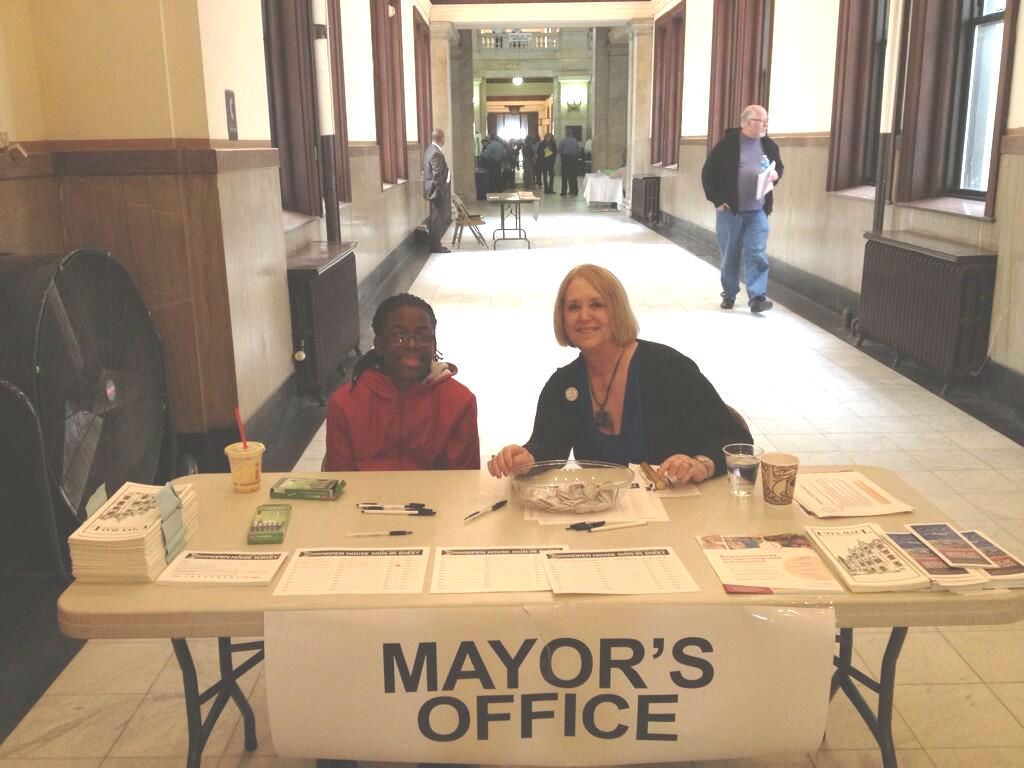 2013 City Hall Open House - Rayvon and Betsy Cohen