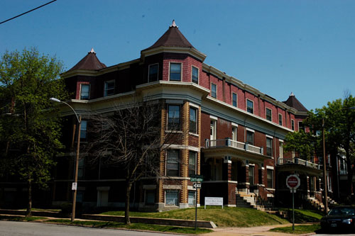 Apartments - Tower Grove East