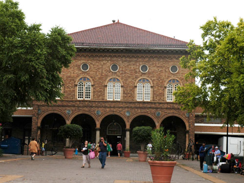 Soulard Farmers Market outside