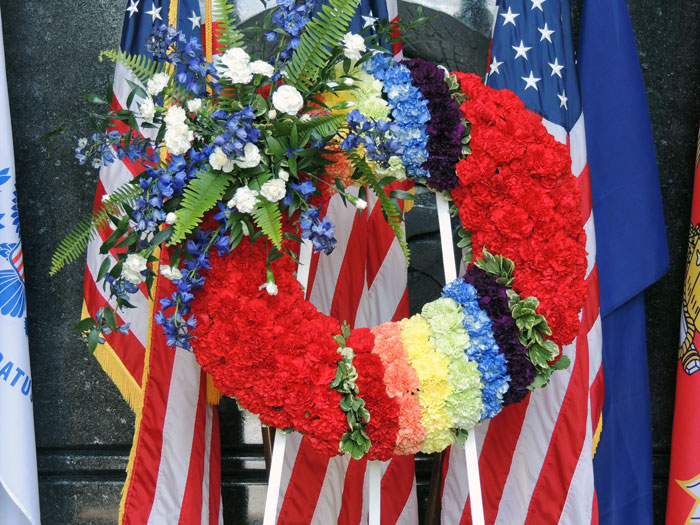 Soldiers-Memorial-Pride-wreath